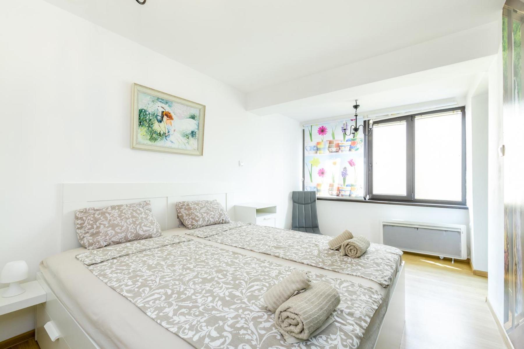 The White Apartment - Free Parking Sofia Ngoại thất bức ảnh